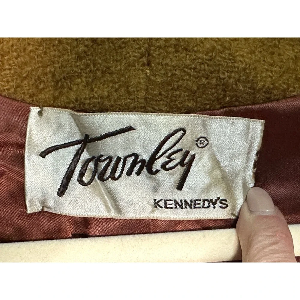 Vintage Townley Kennedy's, Women's Short Coat, No Tag-Size Small - Picture 4 of 8